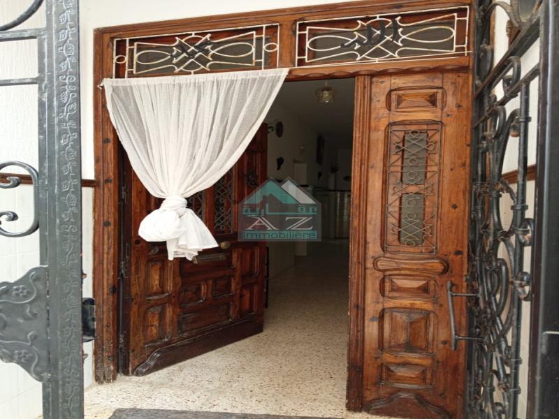 A Vendre à Bizerte une maison (3 étages) pour un investissement immobilier ou locatif